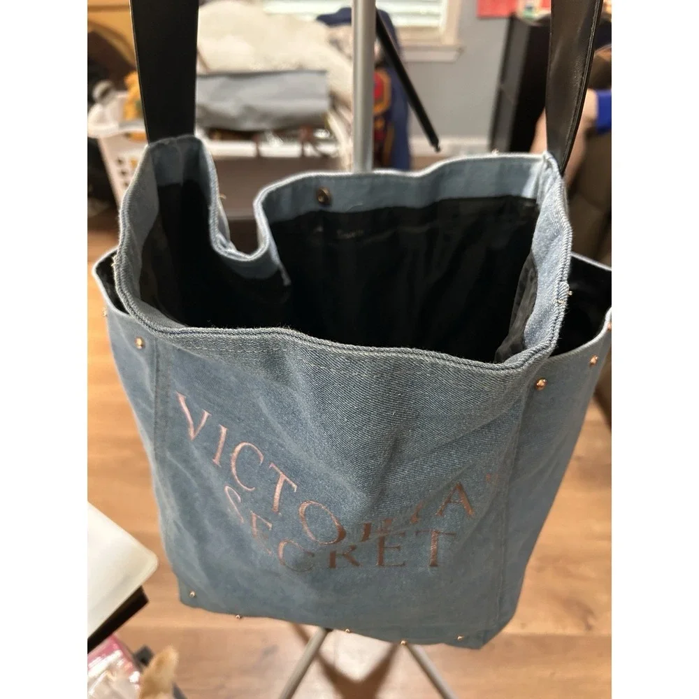 Victoria's Secret Blue Denim Studded Shoulder Tote Bag‎ With Pockets NWOT